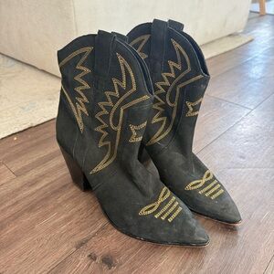 Dolce Vita Black Ankle Boots with Gold Stitching